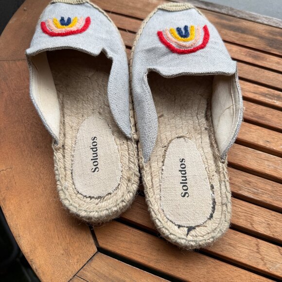 Soludos Womens Rainbow Embroidered Espadrille Mules Size 10 Grey Canvas Slip-On - Picture 5 of 7